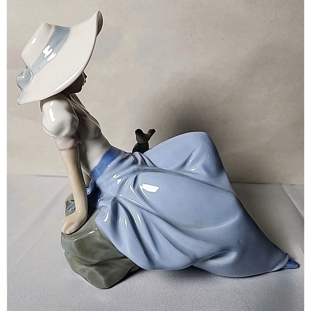 VTG Nao by Lladro '92 Porcelain Sculptur Listening to the Birds' Songs Retired - Picture 6 of 10